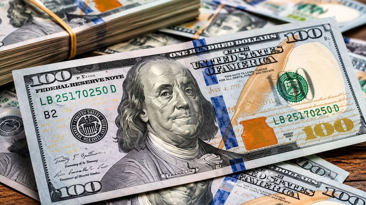 Dólar oficial: el Banco Nación cerró la venta a 1540 pesos y deja la referencia del lunes