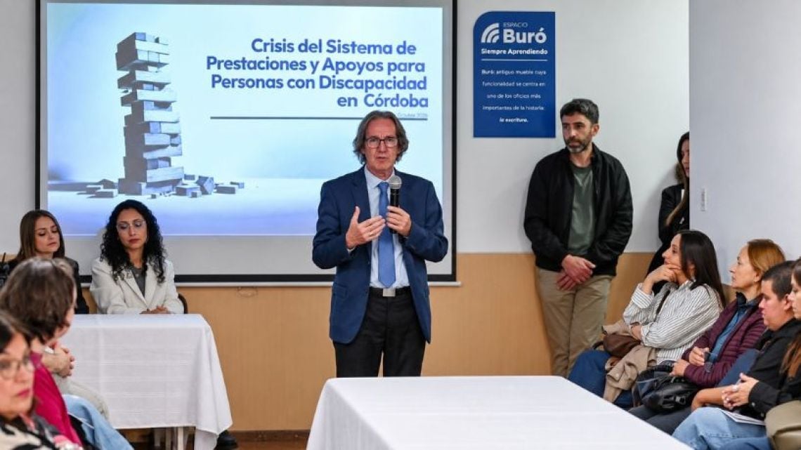 En Córdoba, el camino de una terapia o una prótesis puede tomar casi un año y la cuenta la pagan las familias