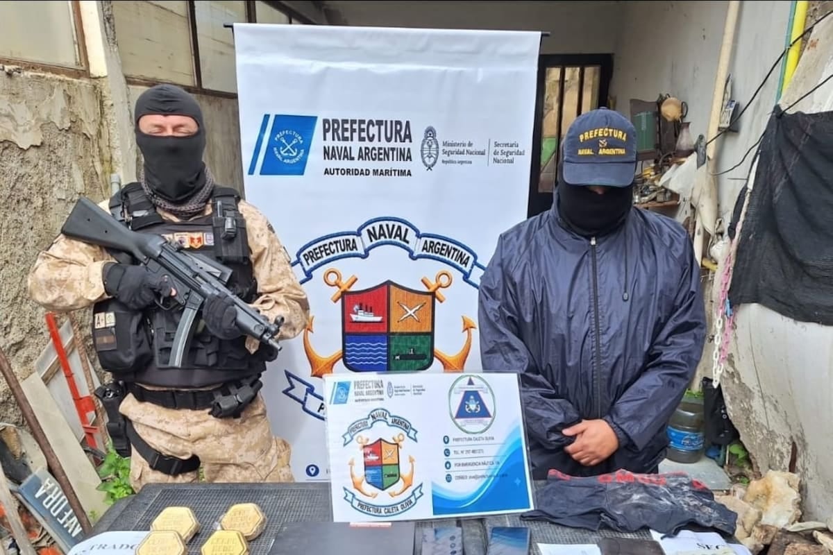Diez kilos de oro en un tanque de inodoro: dos allanamientos en Caleta Oliva por una causa por desaparición