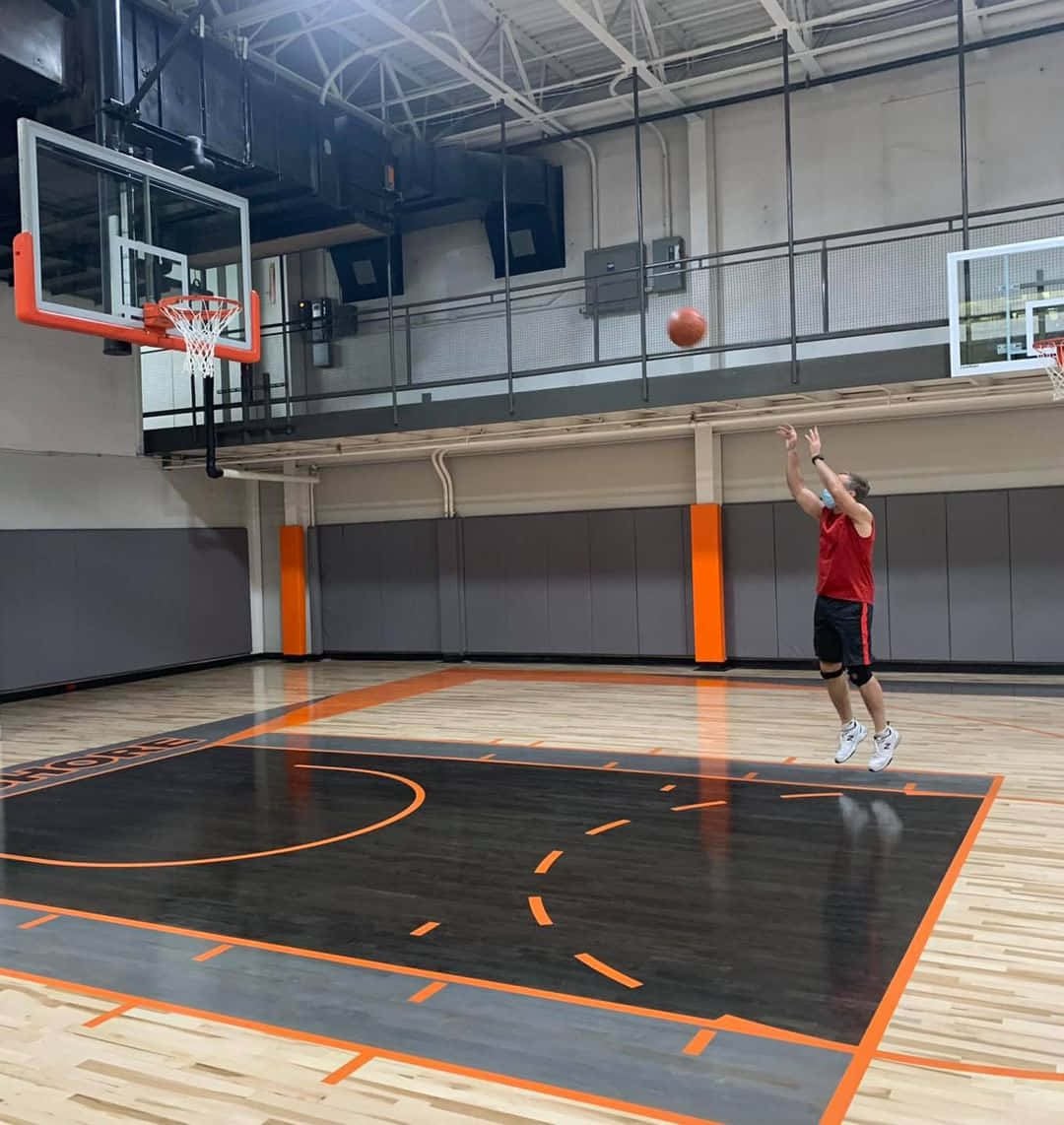 Cleveland se plantó: Mitchell y Harden firman, Watson llega y van por el salto que les falta