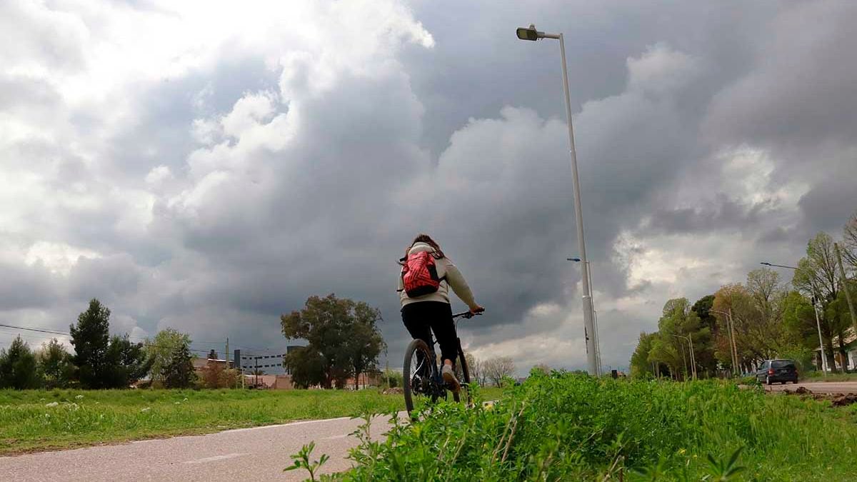 La semana que se viene en Neuquén: el cielo se cierra, el viento se enoja y el domingo hay tormenta