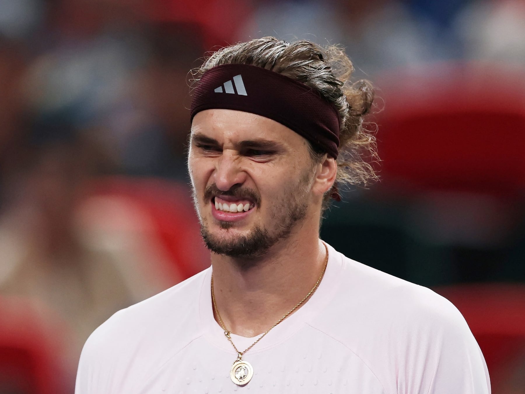 El viento se llevó a Zverev y Shanghái se tiñó de español