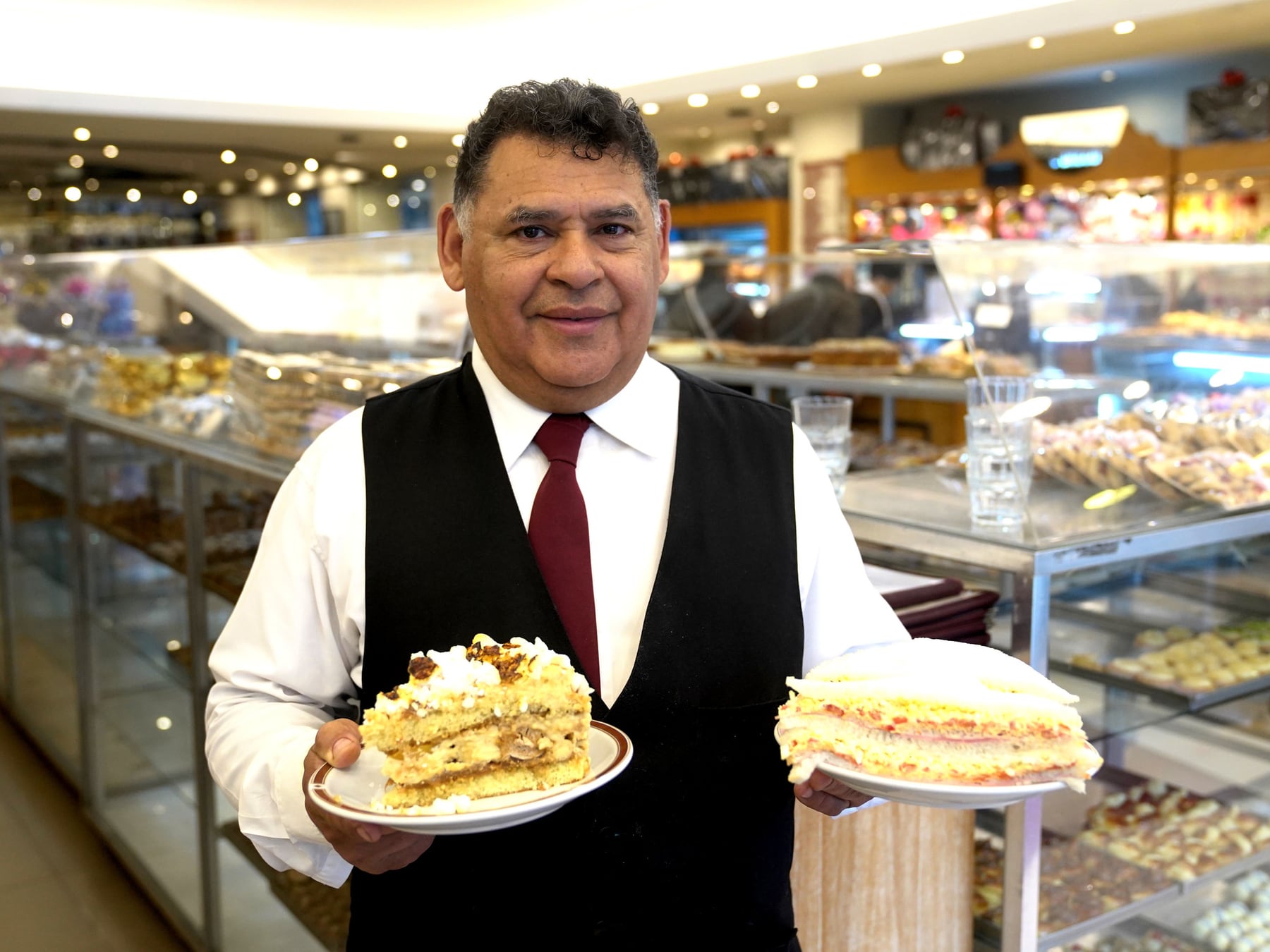El Greco, la confitería donde todavía sirven el sándwich de miga como en 1952