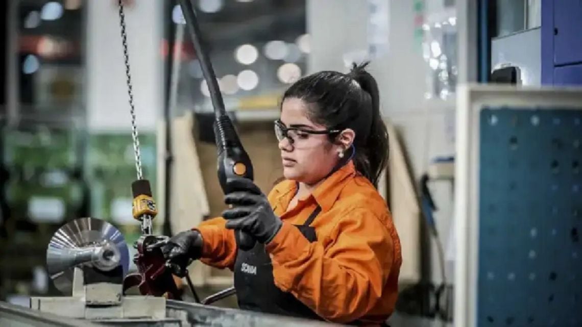 La economía argentina se quedó casi sin reacción en agosto y acumula un año con señales cruzadas