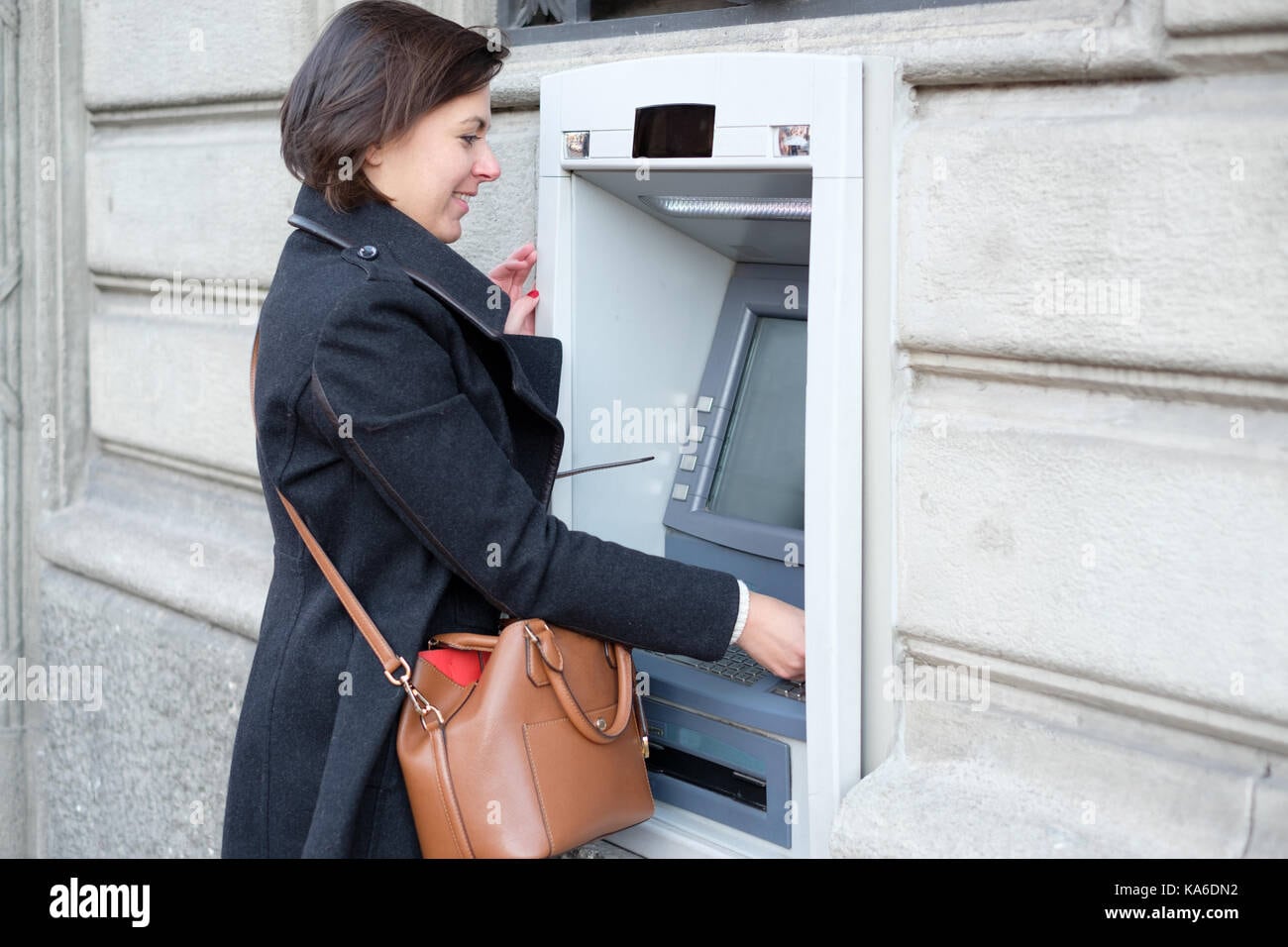 ANSES paga haberes de jubilaciones superiores,ążu y desempleo este viernes