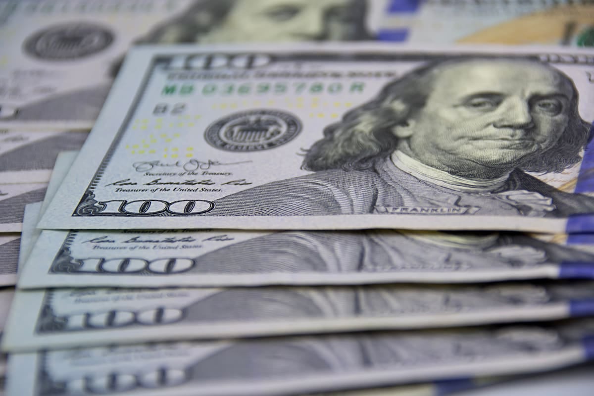 El dólar queda sin cambios durante el fin de semana y la inflación mensual alcanza el 1,9%